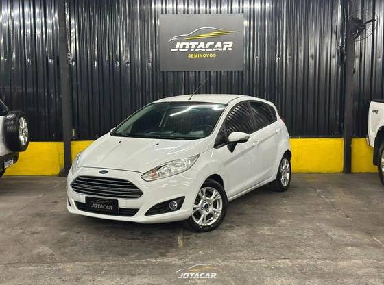 FORD FIESTA 1.6 SE HATCH 16V FLEX 4P POWERSHIFT FORD FIESTA 1.6 SE HATCH 16V FLEX 4P POWERSHIFT